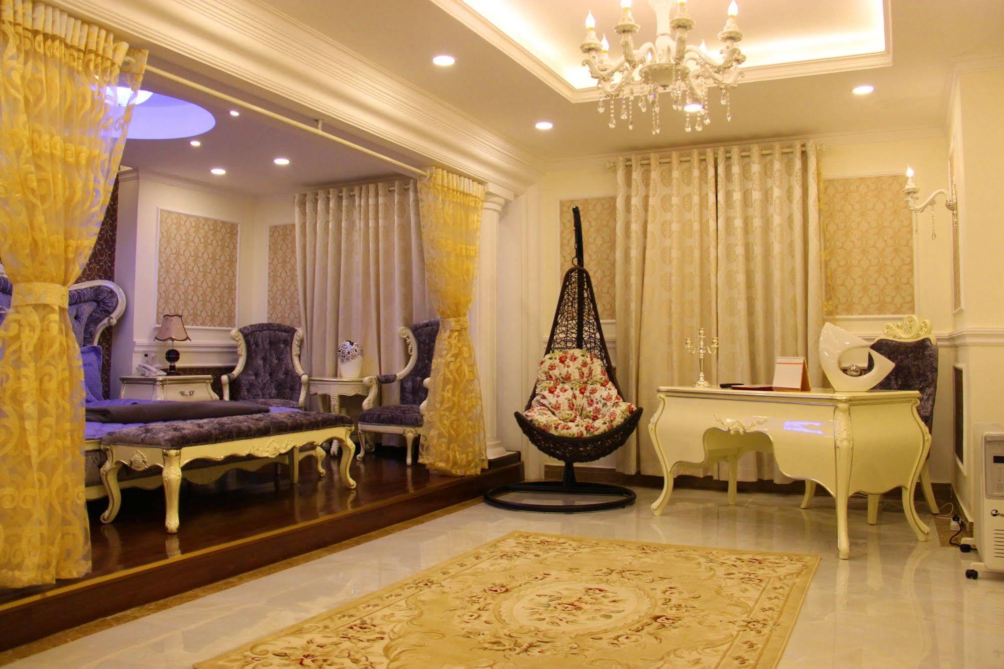 Royal Dalat Hotel Bagian luar foto