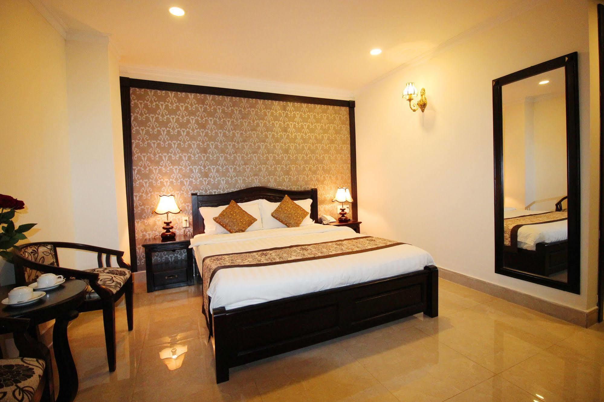 Royal Dalat Hotel Bagian luar foto