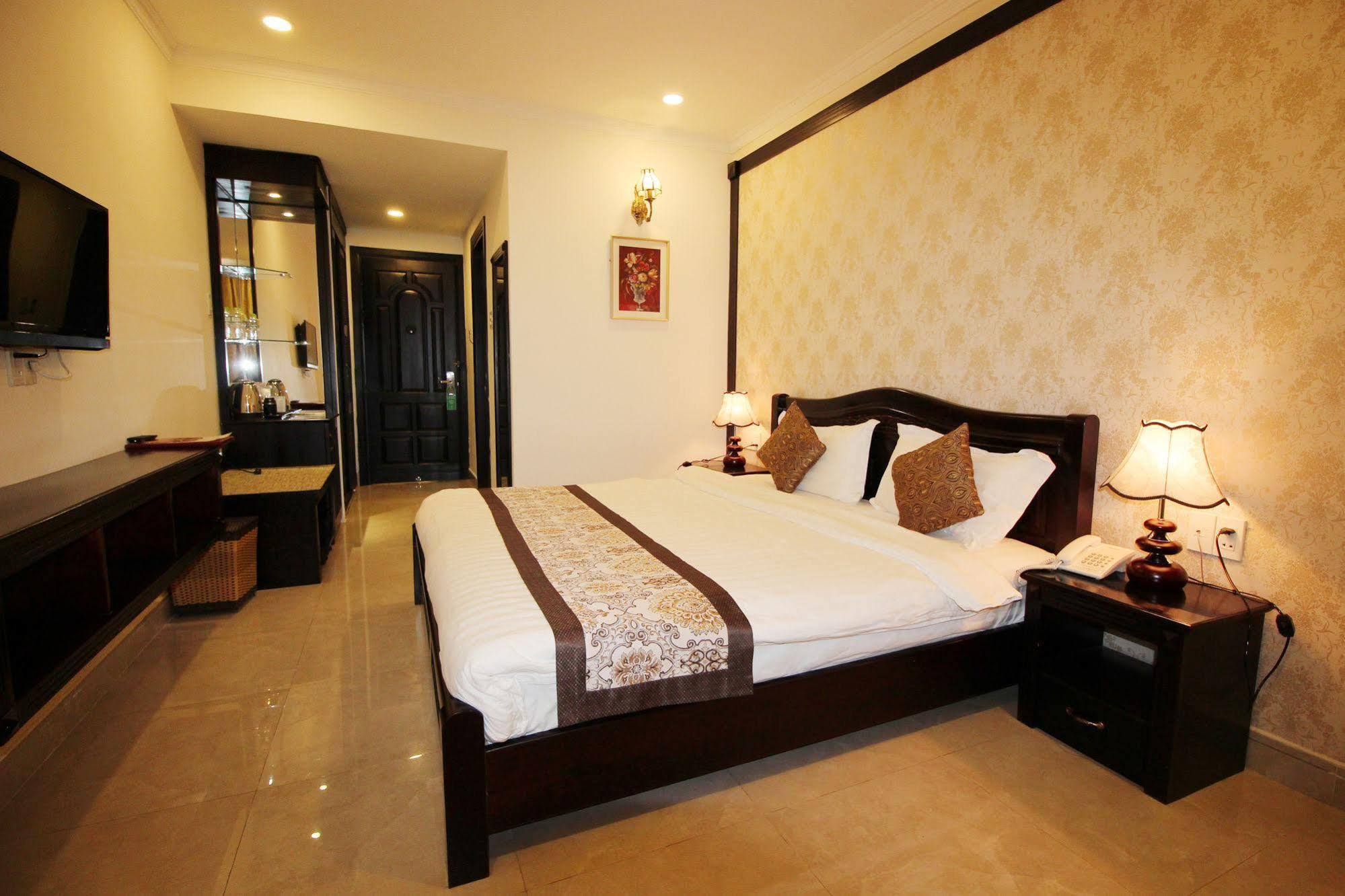 Royal Dalat Hotel Bagian luar foto